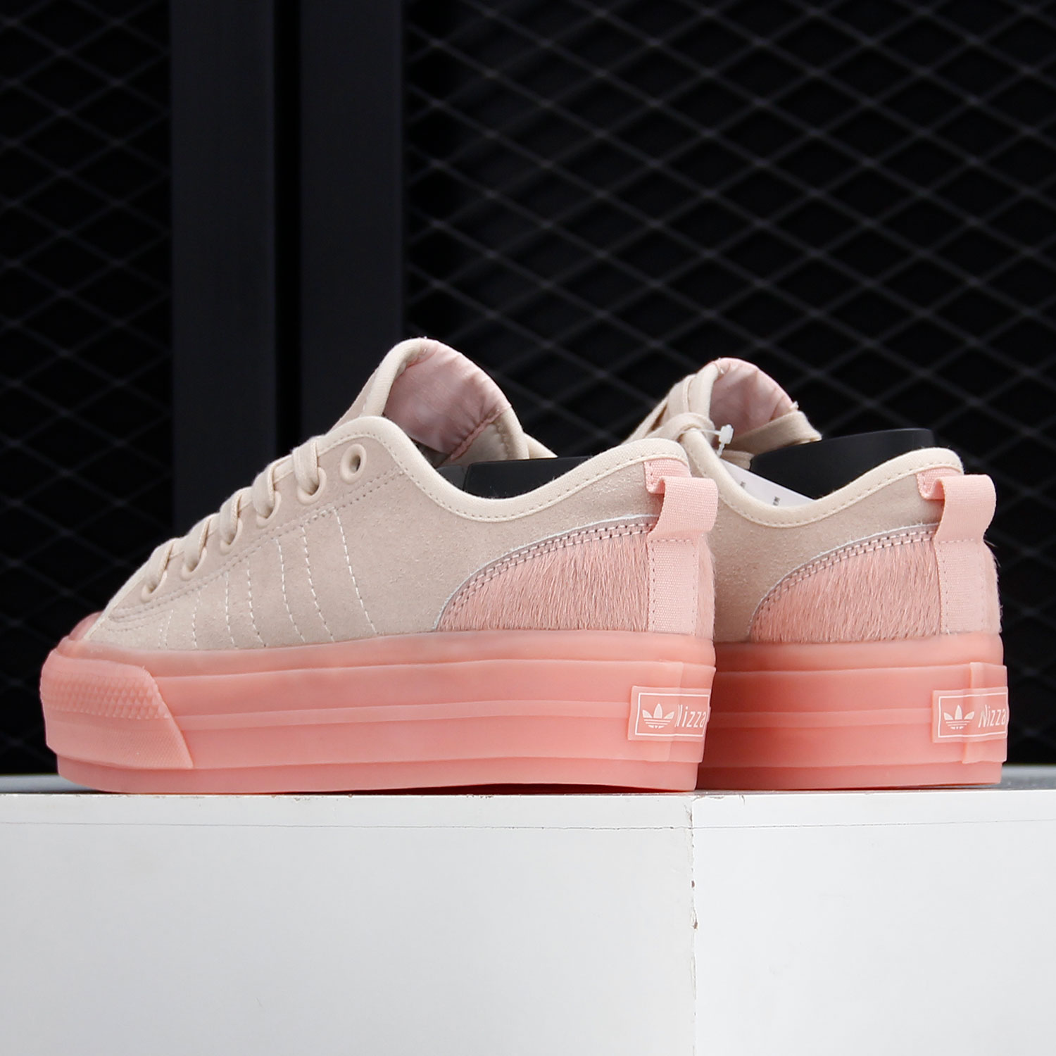 Adidas Genuine Originals Women - огляд і ціна Adidas Shoes Samba