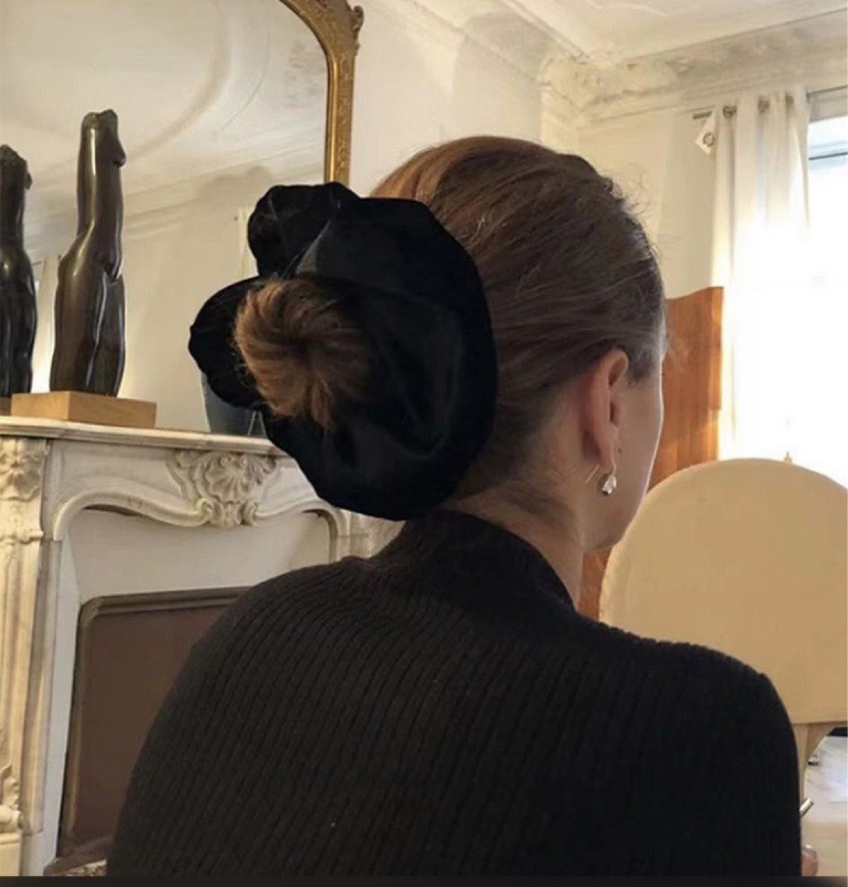 Oversize Black Velvet Scrunchi - огляд і ціна Winter Headband Fleece